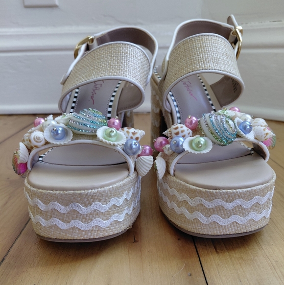 Betsey Johnson Tan Sandals with Shell and Bead Embellishments - Picture 5 of 9